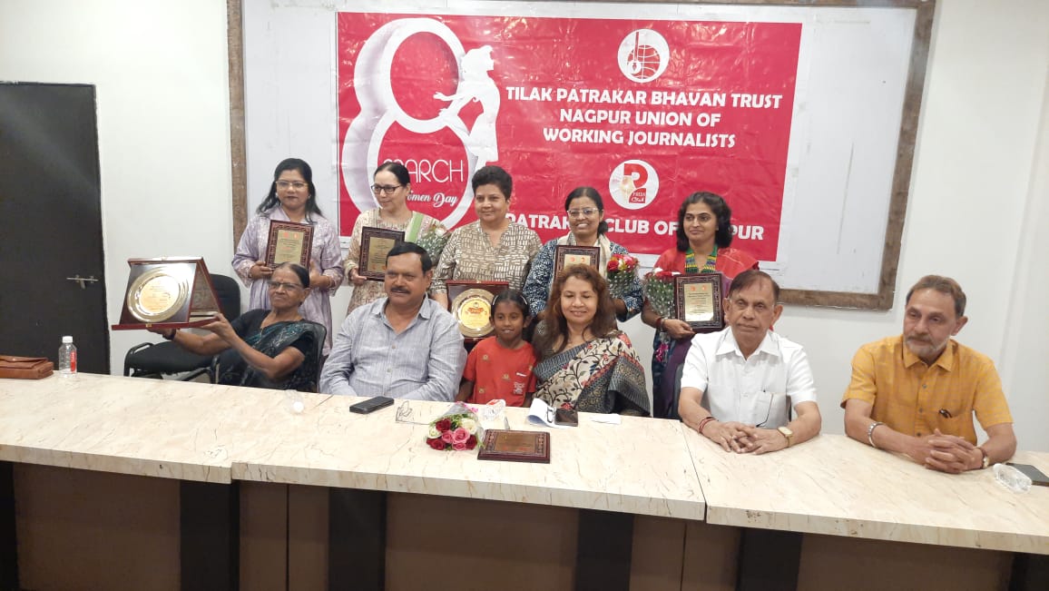 Women journalists honored on Women's Day
